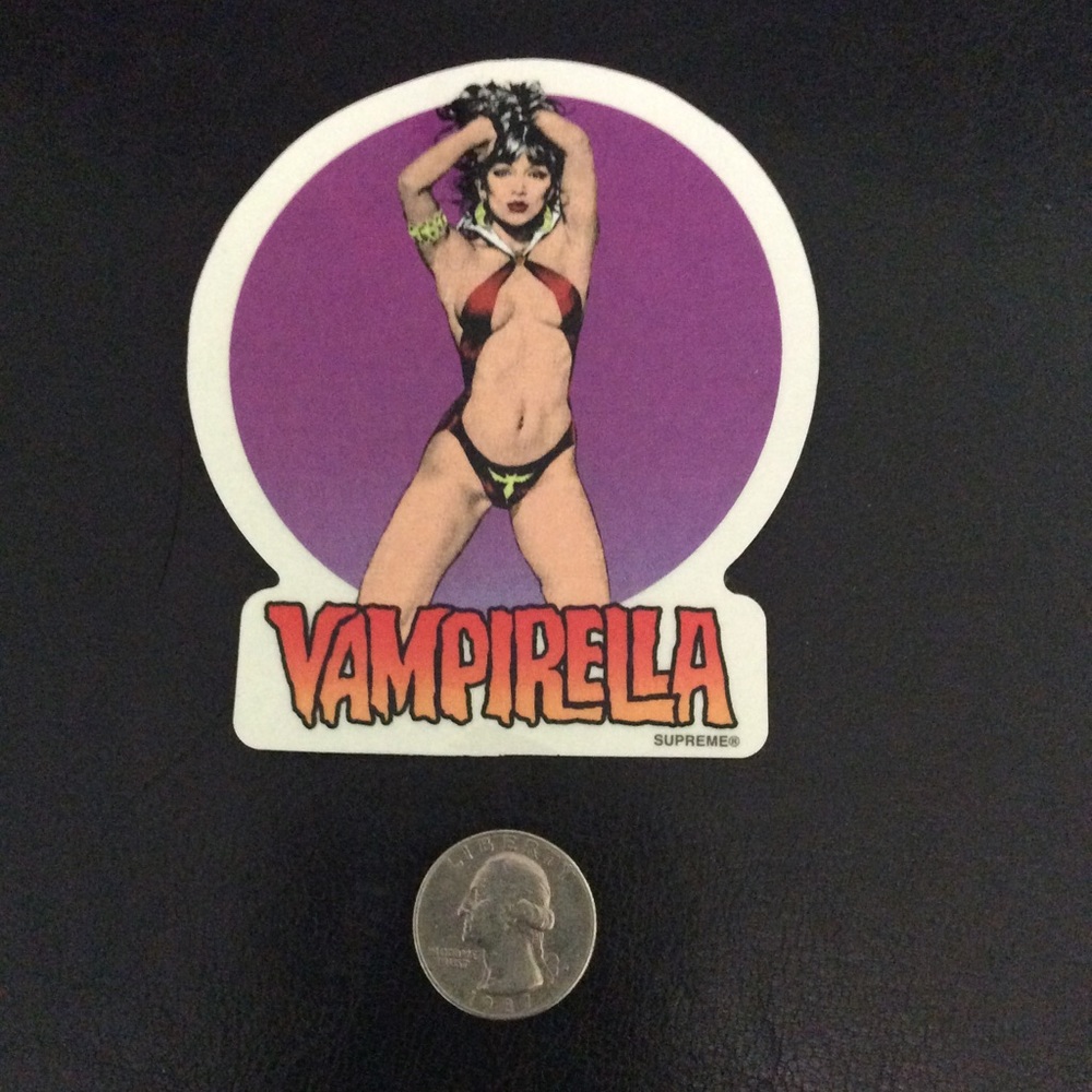 Supreme Vampirella Sticker Rare - Picture 3 of 3